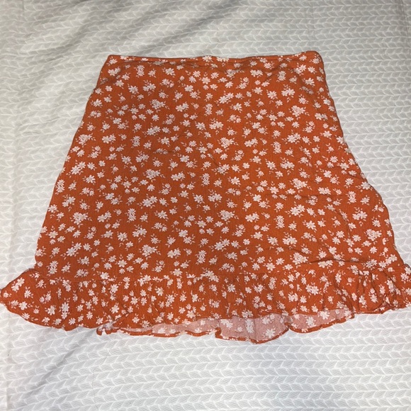 Abercrombie & Fitch Floral Ruffle Hem Mini Skirt - Picture 6 of 7